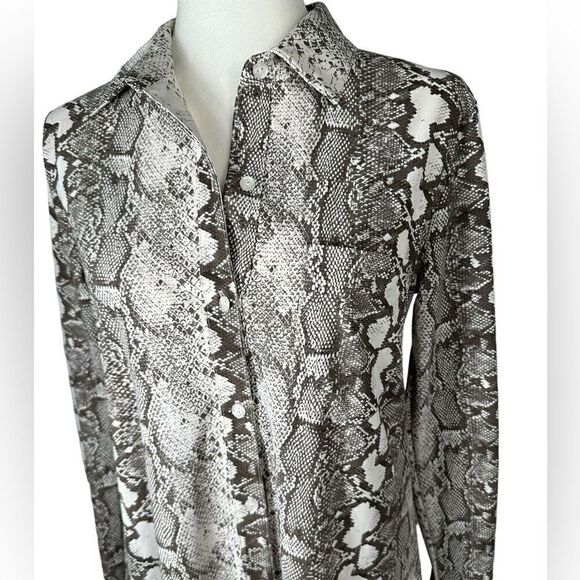 Lysse Schiffer Snake Print Button Down Top - Picture 5 of 10